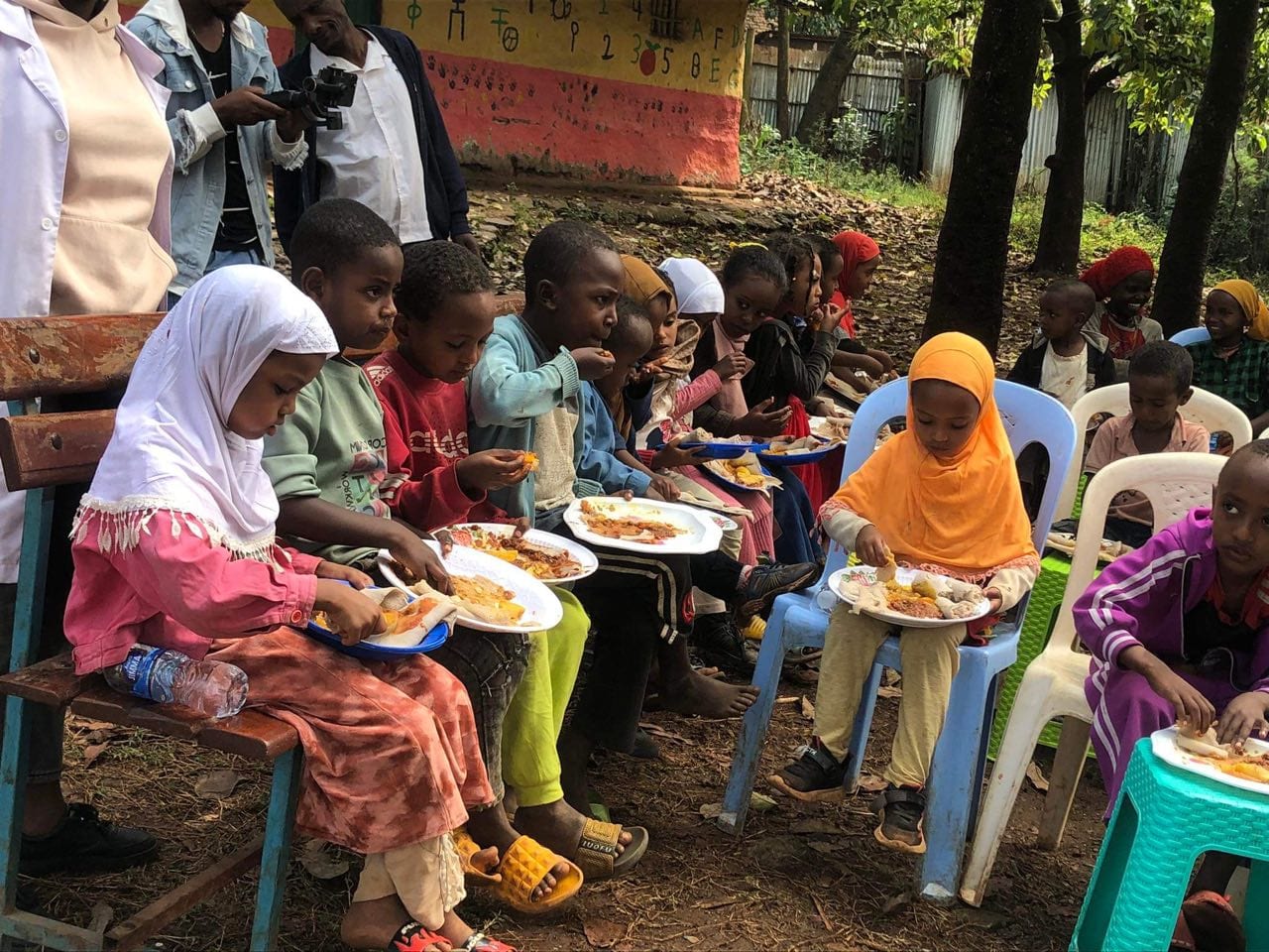 A school feeding day in Jimma